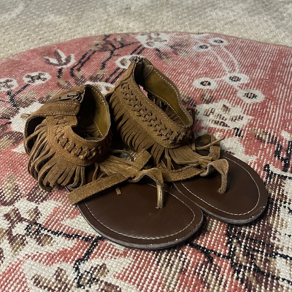 Minnetonka Brown Suede Fringe Gladiator Sandals